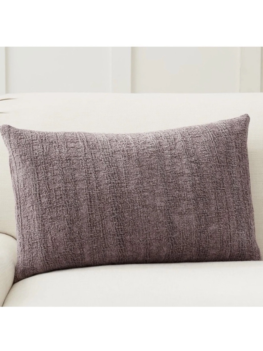 1 Pottery Barn JOURNEY Lumbar CHENILLE Linen Pillow Cover Plum - Fig 16 x 26 in